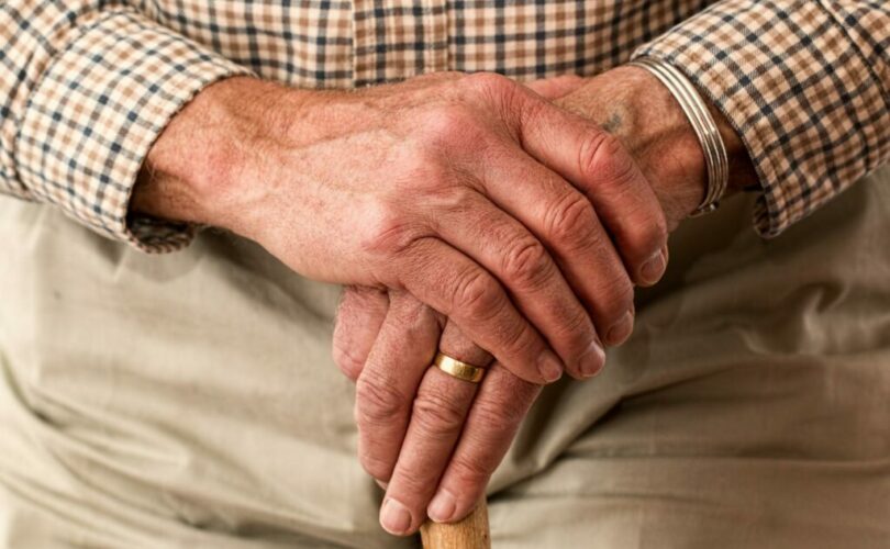 Artrite reumatoide: cause, sintomi e opzioni di trattamento